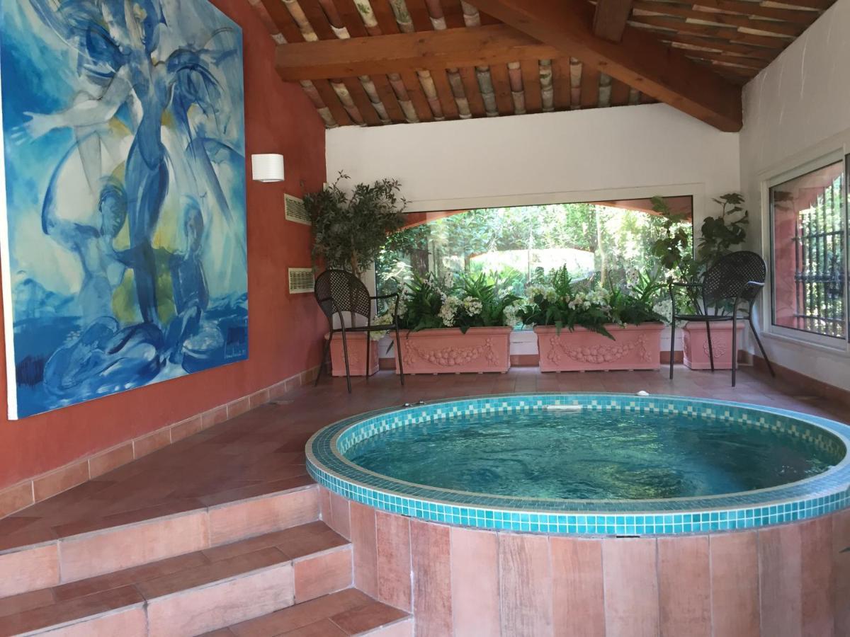 Domaine De Respelido * Carros