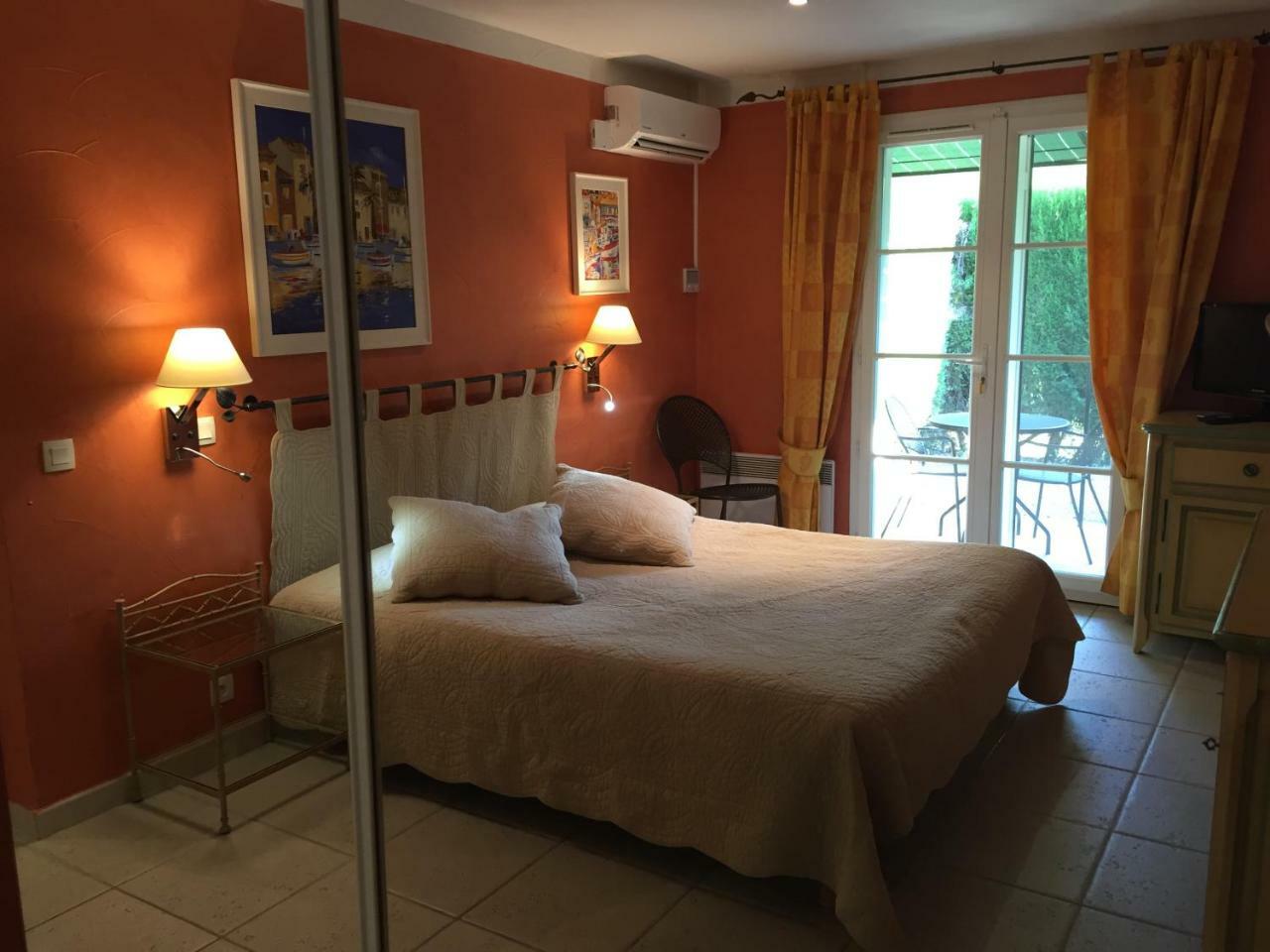Domaine De Respelido Villa Carros